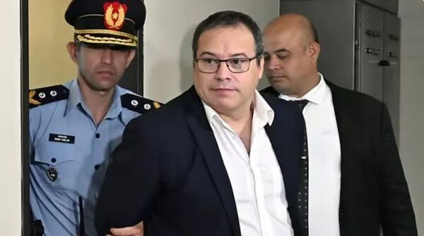 Popular / Cámara anula prisión de Carlos Granada tras compurgamiento de la pena mínima