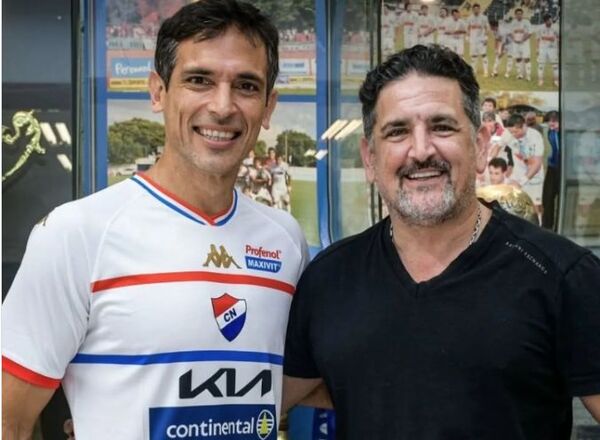 Popular / Roque Santa Cruz se lesionó y va a estar fuera de las canchas un tiempito