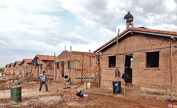 Unos 40 pobladores buscan acceder a viviendas económicas en Ybycuí - Nacionales - ABC Color