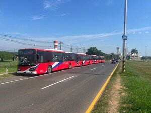 Nueva línea de buses eléctricos conecta el Puerto de Asunción con el aeropuerto Silvio Pettirossi