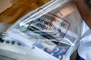 Padres de alumnos denuncian que kits escolares no llegaron a varias instituciones educativas