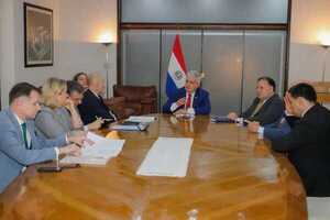 Paraguay y Polonia fortalecen cooperación en seguridad y ciberseguridad