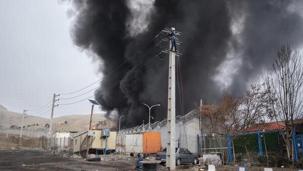 Israel lanza nueva oleada de bombardeos contra "objetivos del régimen" en Teherán en el día 11