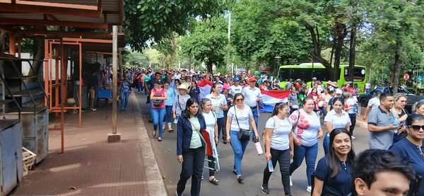 Caja fiscal: marchas y bloqueos de rutas en cuatro puntos de Alto Paraná - ABC en el Este - ABC Color