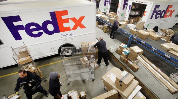 FedEx supera a UPS y se convierte en la mayor empresa de paquetería de Estados Unidos