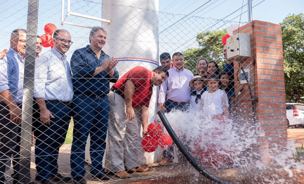 Municipalidad de Coronel Oviedo inaugura nuevo sistema de agua potable - Noticiero Paraguay