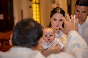 Popular / (GALERÍA) ¡Pelotero de la Albirroja le volvió cristiano a su peque!