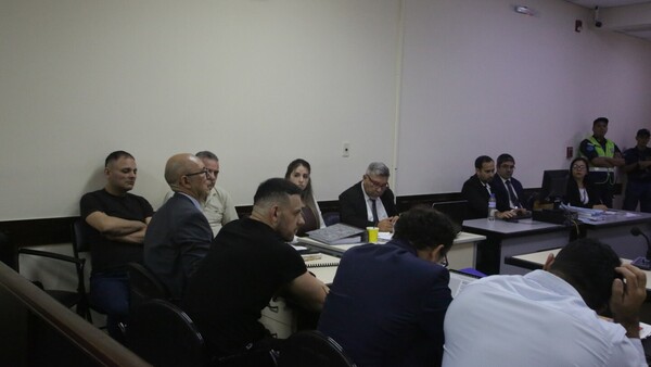 Defensa de Cucho pide extinguir causa y ex diputado, el sobreseimiento de varios cargos