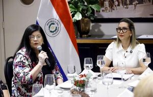 Ministra Llanes participó en encuentro interinstitucional sobre prevención de la violencia y el acoso en el ámbito laboral