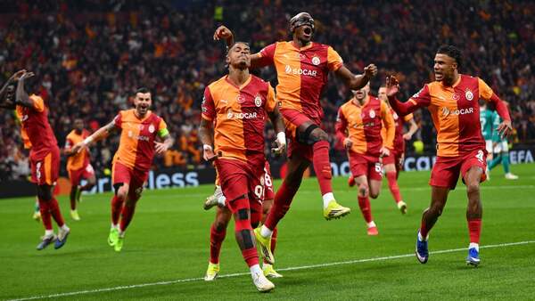 El Galatasaray golpea primero