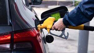 El petróleo se desploma e impulsa la subida de las bolsas europeas y asiáticas