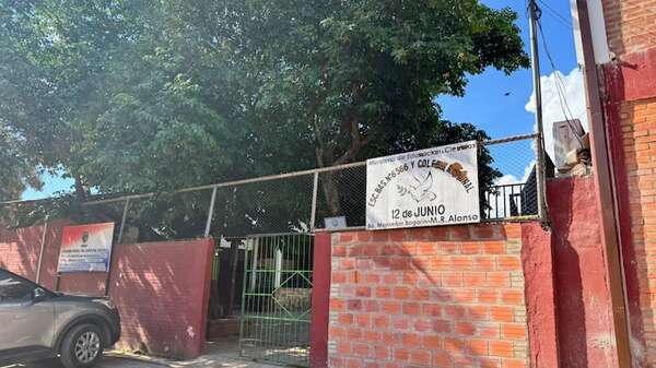 Alumnos no dan clases por colapso del sistema eléctrico en un colegio de Mariano Roque Alonso - Nacionales - ABC Color