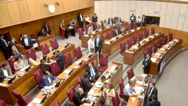 HC apunta a aprobar permiso de Erico y recuperar banca con Aveiro