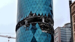 Irán quiere cortar paso del crudo y EEUU amenaza con intensos ataques