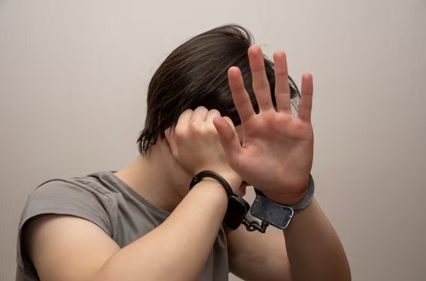 Senado define pena máxima para menores infractores