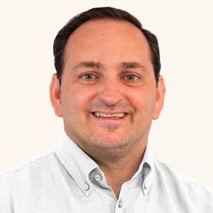 Sebastián "Cheba" Remesowski oficializa dos listas de precandidatos a la Junta Municipal de Encarnación