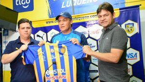 "Chito" Ayala demandó a Luqueño por deuda