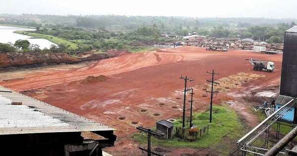 La Nación / Gestión abdista sigue perjudicando a cañicultores de Troche, indica gobernador de Guairá