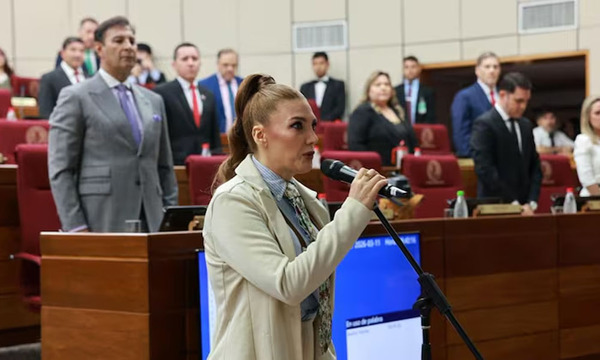 Senado concede permiso a Erico Galeano y jura Guadalupe Aveiro en su reemplazo - OviedoPress