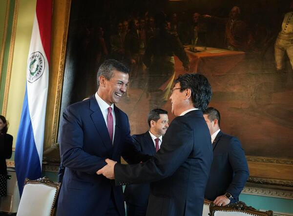 Paraguay y Japón firman acuerdo para desarrollo de tecnología satelital