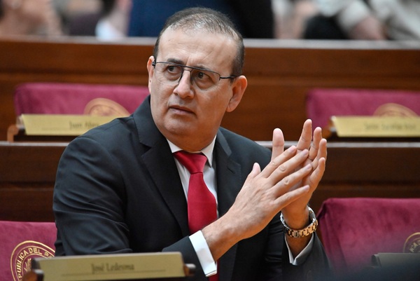 Senado aprueba permiso de Erico Galeano y asume en su reemplazo Guadalupe Aveiro - Concepción al Día