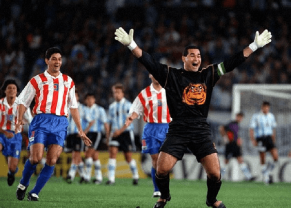 Chilavert pide que los jugadores hablen en guaraní en el Mundial - Noticiero Paraguay