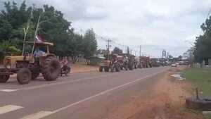 Unos 11 cañicultores detenidos y 19 tractores incautados durante protestas en Troche