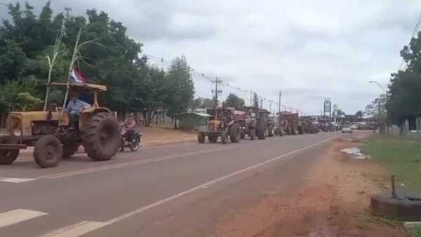 Unos 11 cañicultores detenidos y 19 tractores incautados durante protestas en Troche