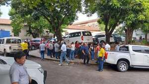 Choferes de Salud Pública no cobran viáticos desde mayo de 2025, denuncian - Nacionales - ABC Color