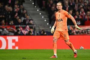 El mundo del fútbol arropa a Kinsky, portero del Tottenham - Fútbol Internacional - ABC Color