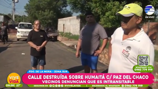Pobladores de Fernando de la Mora denuncian calle completamente destruida