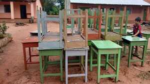 Cambiarán los precarios muebles enviados a escuela de Concepción