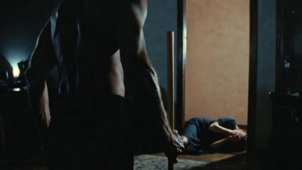 Su hermano le reventó a golpes con un palo de escoba y la amenazó de muerte