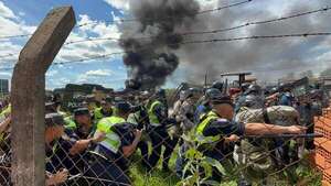 Video: enfrentamiento entre cañicultores y policías deja 11 detenidos en Mauricio José Troche - Nacionales - ABC Color