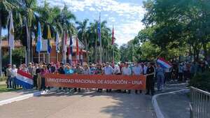 Docentes de la UNA se movilizarán para exigir su inclusión en la reforma de la Caja Fiscal - Nacionales - ABC Color