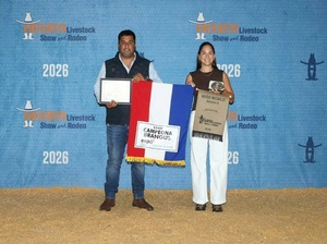 Herrera tras recibir el premio a la mejor vaca Brangus del planeta: “El mundo está mirando a Paraguay con otros ojos”