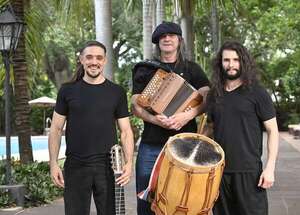 El alma del sur en un fuelle: Renato Borghetti vuelve a Asunción - Música - ABC Color