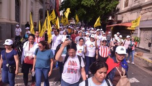 Masiva movilización docente impone modificaciones en reforma jubilatoria