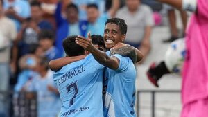 Cristal va a fase de grupos de Libertadores gracias a los penales