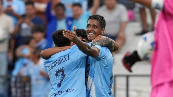 Cristal va a fase de grupos de Libertadores gracias a los penales