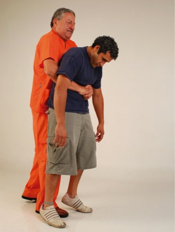 Primeros auxilios en escuelas: Diputada propone que técnicas de salvataje sean parte de la formación escolar