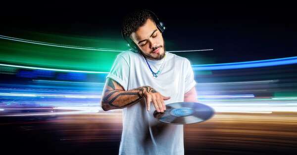 La Nación / DJ Ronald, el hijo del exfutbolista Ronaldo animará show de COP Expo