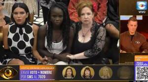 [VIDEO] ¡Qué sarambí! ¿Sacaron a Carmi solo porque el formato es internacional?