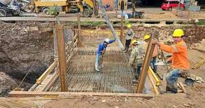 La Nación / Obras de desagüe en el barrio San Pablo concluirían para octubre