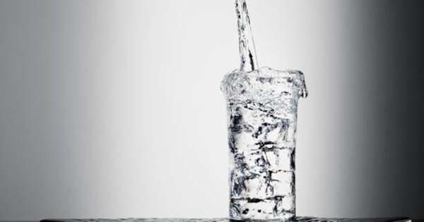 Diario HOY | La delgada diferencia entre rebasar y rebosar