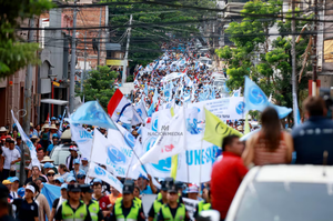 Docentes presionan a Diputados y advierten con suspender clases