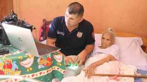 Mujer consigue su primera cédula a sus 102 años de vida