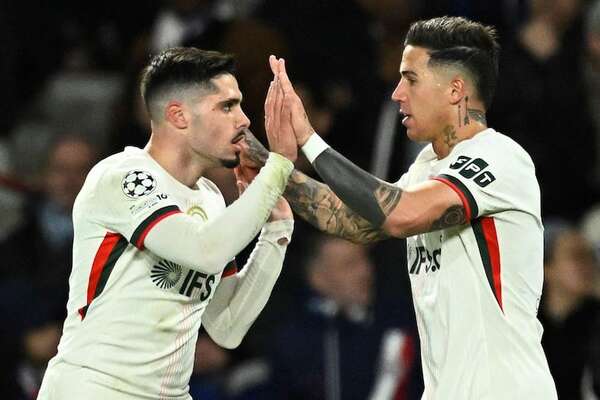 Pedro Neto pide disculpas a pasapelotas tras empujón - Fútbol Internacional - ABC Color