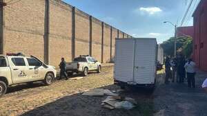 Asaltantes reducen a conductores y roban cargamento de notebooks  - Policiales - ABC Color