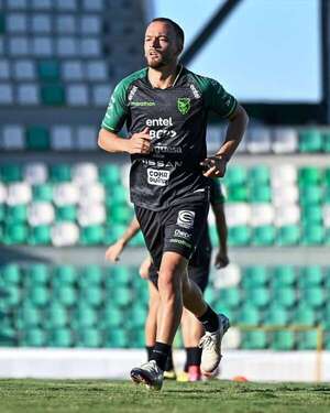 Juan Godoy: “Quiero demostrar lo que valgo en agradecimiento a este país que me dio todo” - Fútbol Internacional - ABC Color